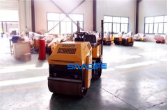 小型压路机工程施工中应占有重要地位