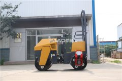 机械座驾压路机在运行的过程中我们应该注意些